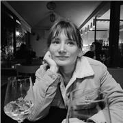 Experienced Italian teacher offers online lessons